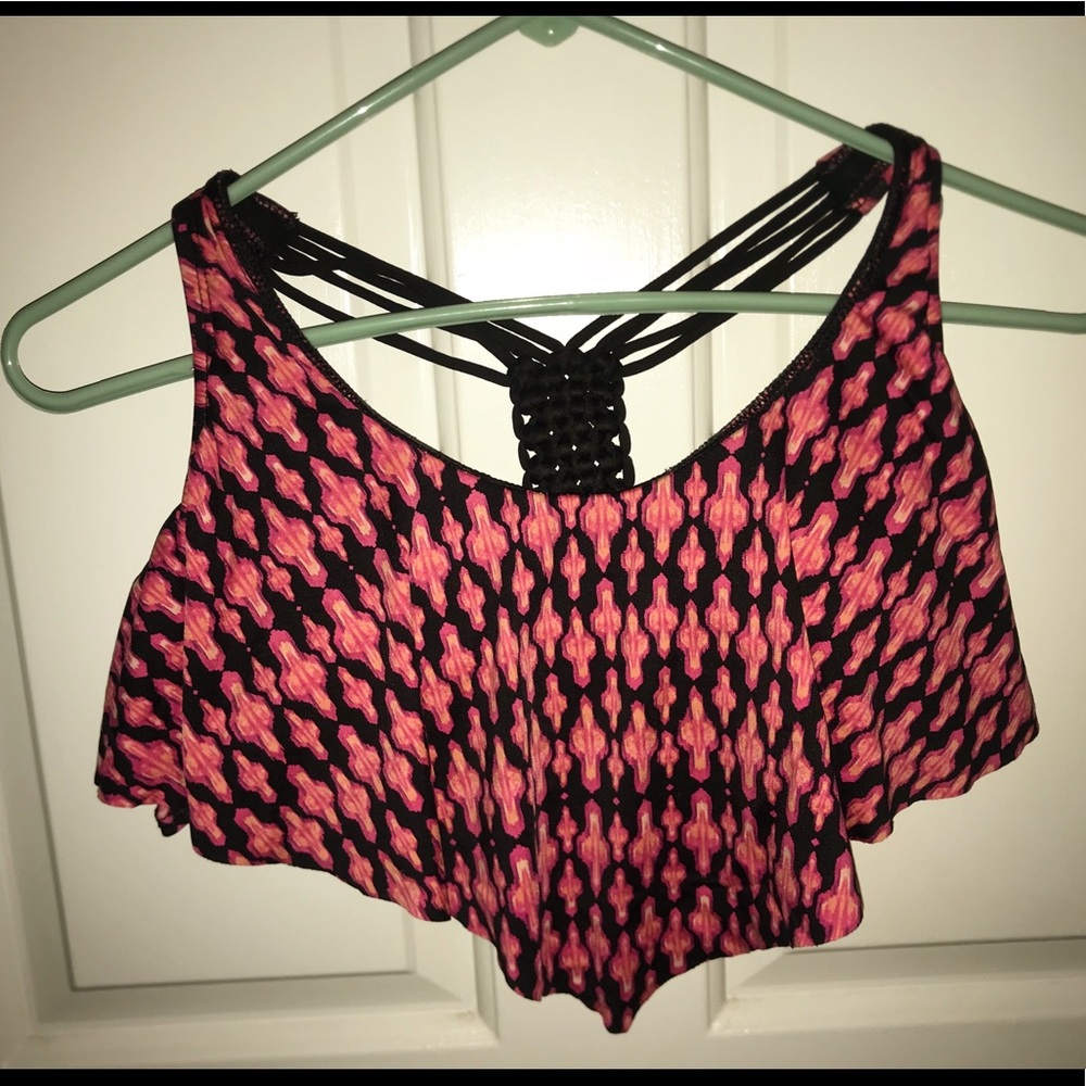 Sporty, supportive bikini top !
